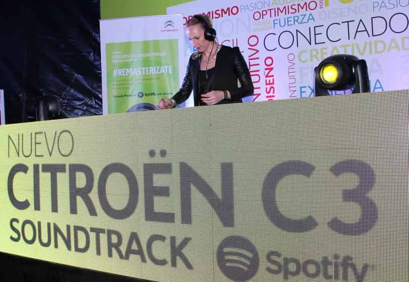 Portada de GDI Experience, a cargo de la alianza entre Citroën y Fuerza Bruta